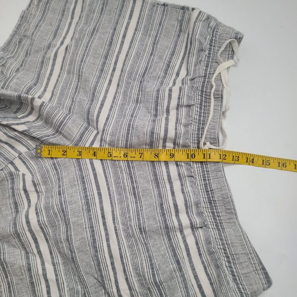 J Jill Shorts Womens XLarge Off White Grey Striped Linen Blend High Rise Pull On - Picture 4 of 10